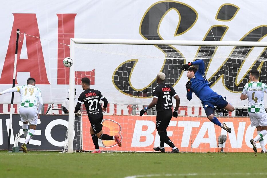 Moreirense vence Nacional e sobe ao sétimo lugar da I Liga