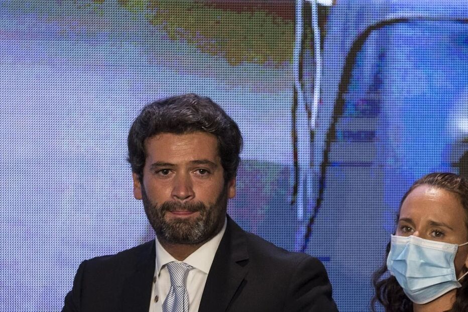 André Ventura e Dina Marques Nunes