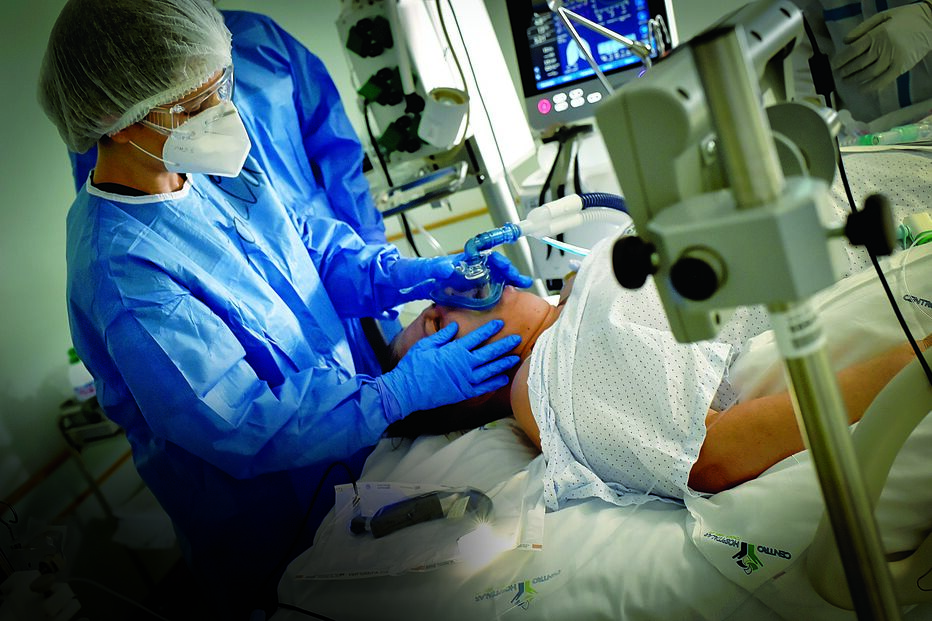 Doentes infetados com o novo coronavírus internados em Enfermaria consomem, em média, entre 10 e 15 litros de oxigénio por cada minuto 