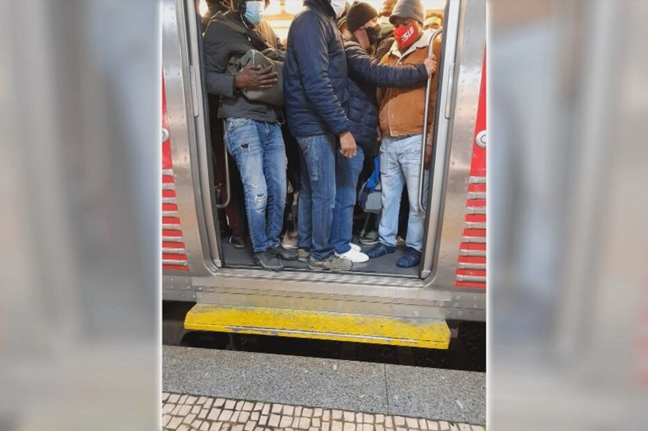  Utentes denunciam comboios lotados e falta de condições de segurança