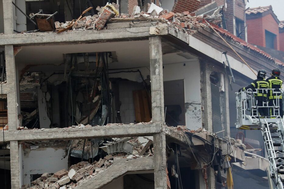 Fuga de gás faz explodir prédio em Madrid