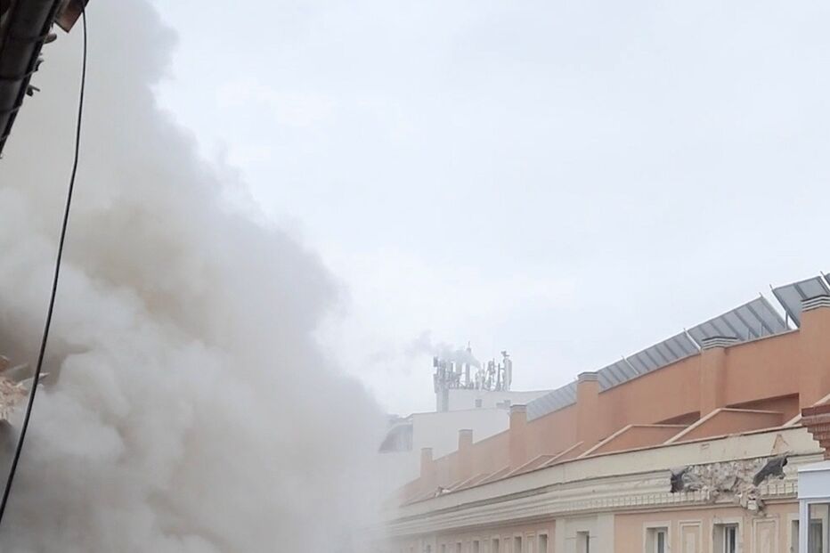 Fuga de gás faz explodir prédio em Madrid
