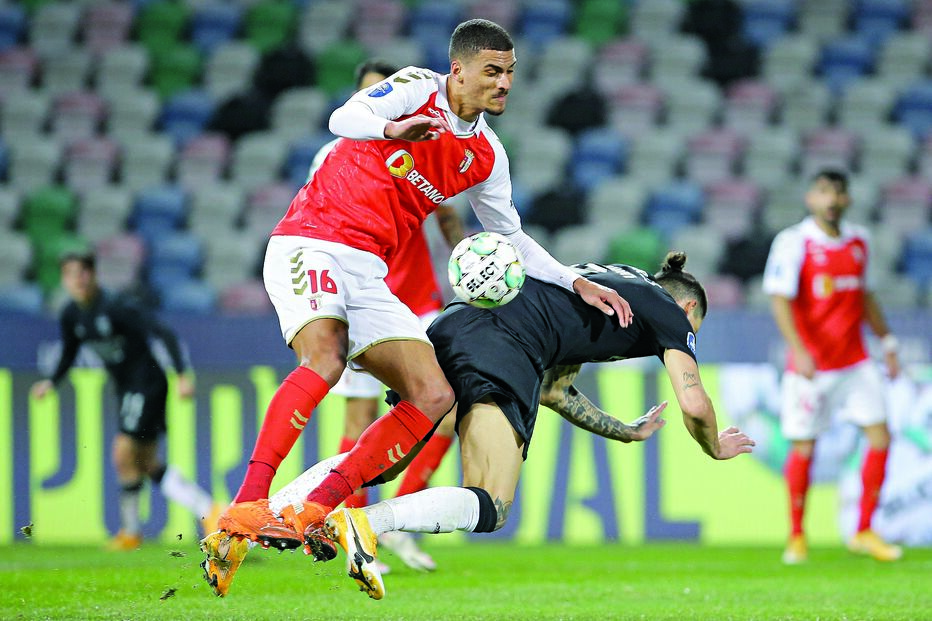 David Carmo fez penálti sobre Darwin Núñez, em cima do intervalo, com Pizzi a marcar para o então empate a uma bola