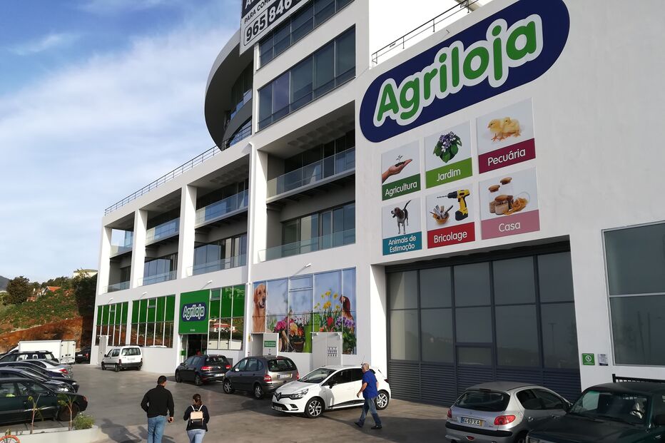 2021-01-21_10_02_41 Entrada Loja Funchal.jpg