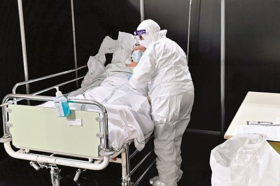 Aumento  do número  de infetados  está a causar  o caos nos  hospitais  portugueses