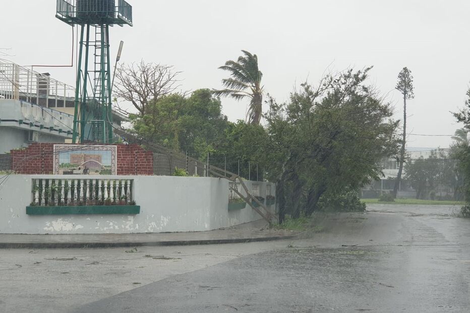 Ciclone Eloise faz pelo menos três mortos na cidade da Beira em Moçambique