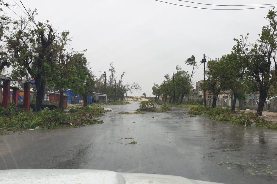 Ciclone Eloise faz pelo menos três mortos na cidade da Beira em Moçambique