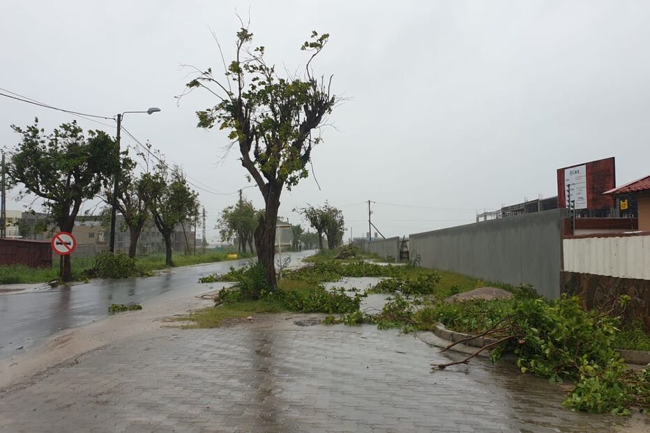 Ciclone Eloise faz pelo menos três mortos na cidade da Beira em Moçambique