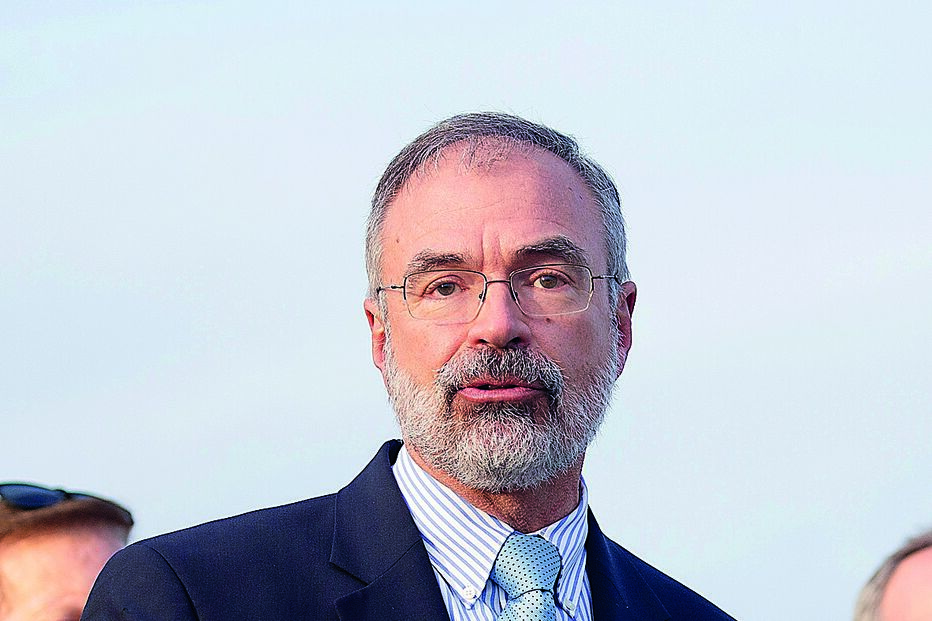 Harris foi um dos republicanos que votaram para anular a vitória de Biden 