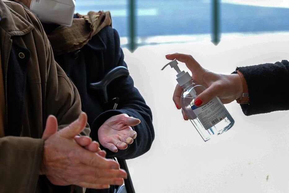 Desinfeção de mãos