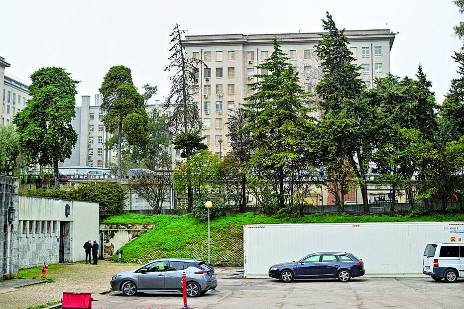 Imagem Lés a lés LISBOA   37793582.jpg (8682437) (Milenium)