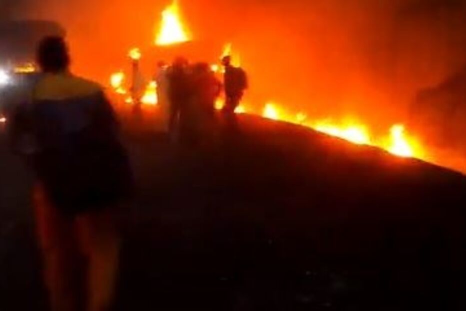 Incêndio após acidente de trânsito nos Camarões faz 53 mortos e dezenas de feridos