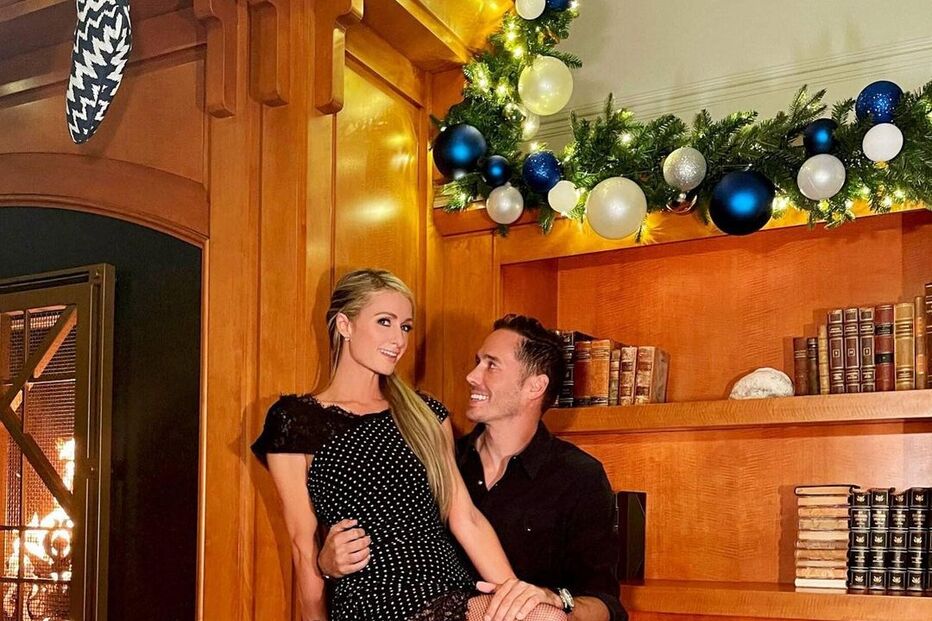 Paris Hilton com o marido Carter Reum