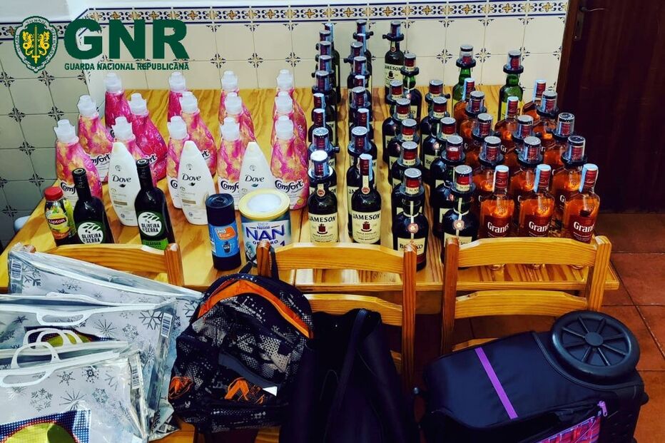 GNR detém quatro mulheres por furto em supermercado em Montemor-o-Novo