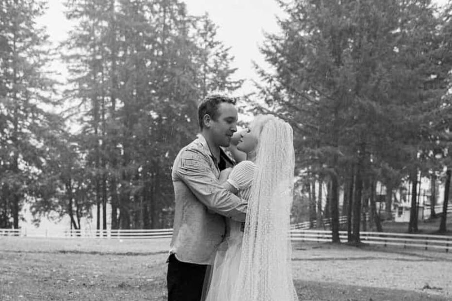 Pamela Anderson e Dan Hayhurst