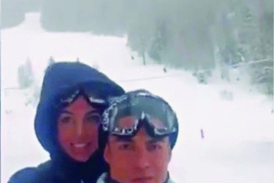 Jogador fez viagem com a namorada à neve