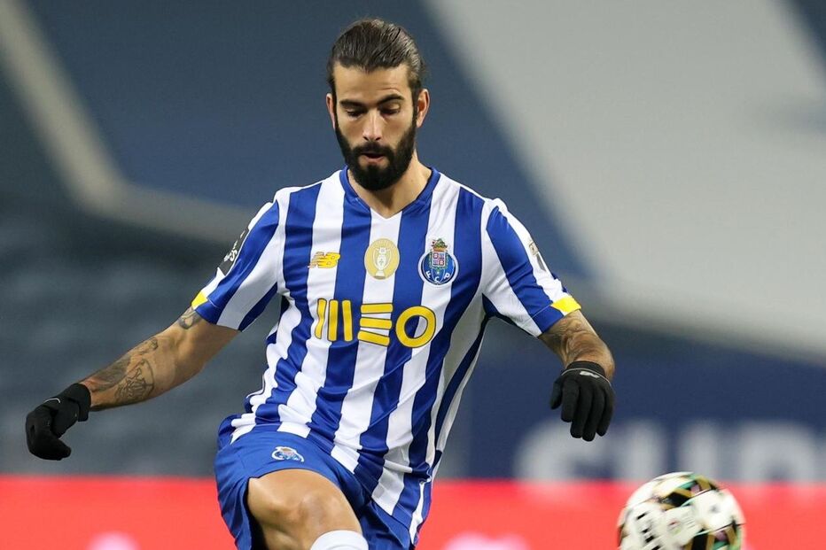 Sérgio Oliveira fez dois treinos após recuperar da Covid -19 e será titular