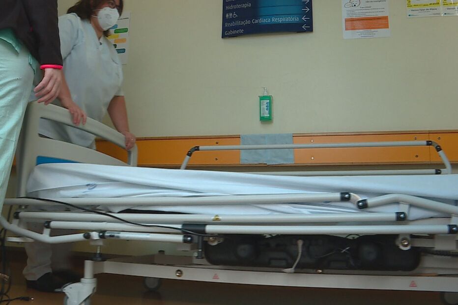 Hospital de Évora com média de 10 mortes diárias por Covid-19