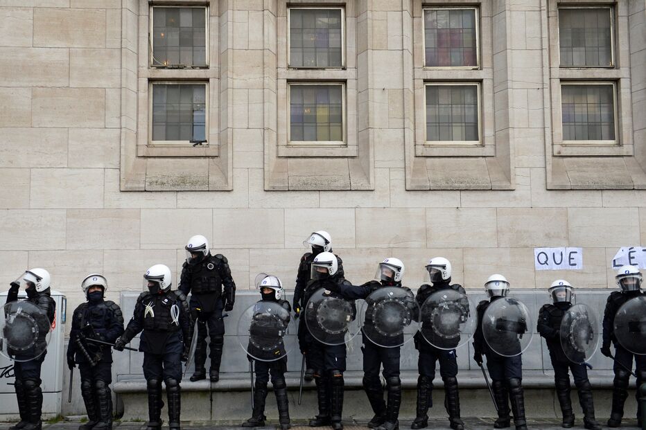 350 manifestantes anti-confinamento detidos na Bélgica