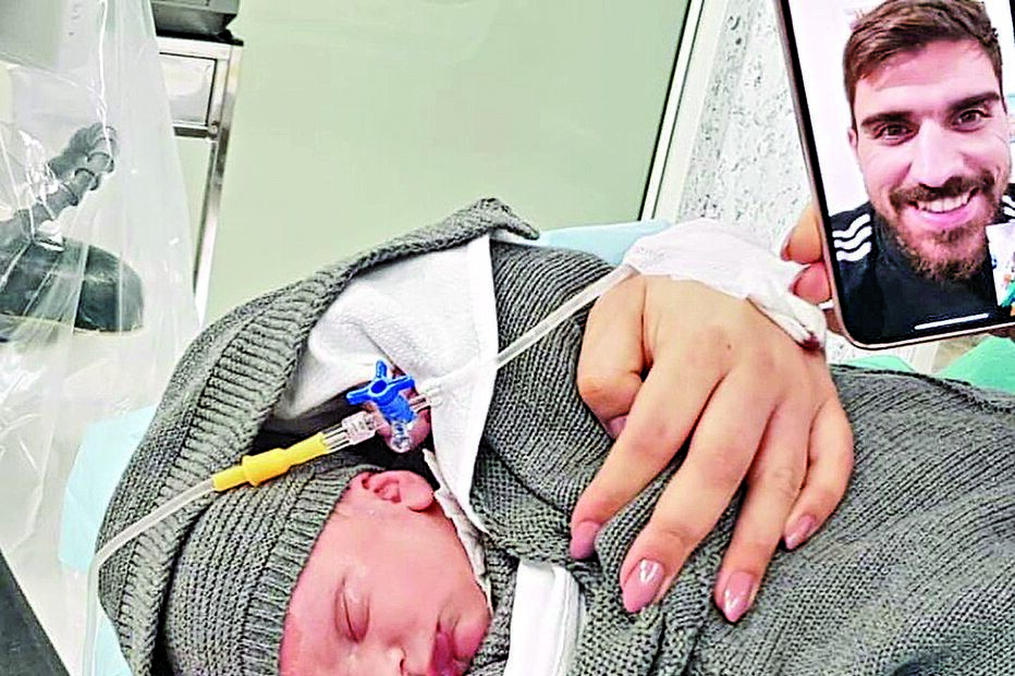 Rúben Neves e e Débora viveram com emoção o nascimento do terceiro filho