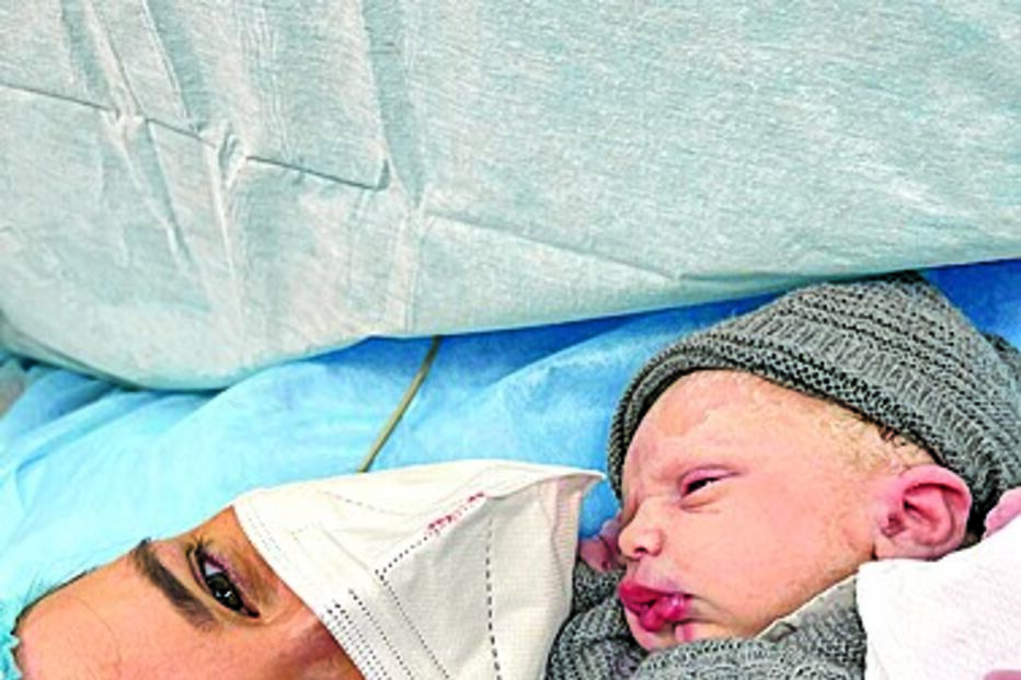 Rúben Neves e e Débora viveram com emoção o nascimento do terceiro filho