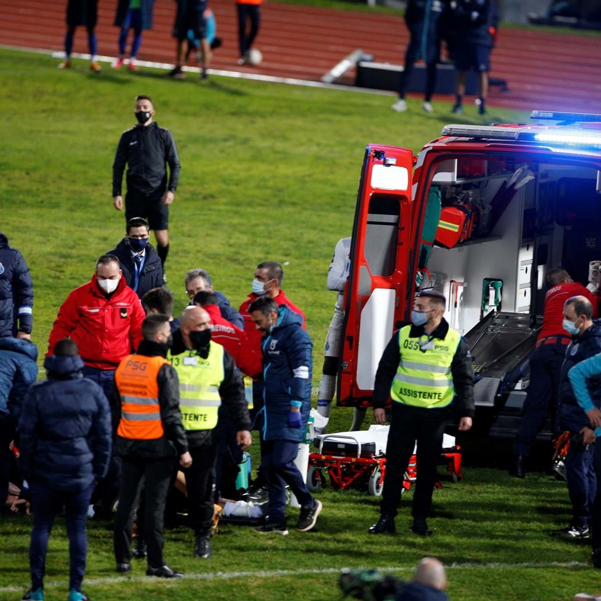 Fc Porto E Belenenses Sad Empatam A Zeros Em Jogo Marcado Por Choque Violento De Cabeca De Nanu Futebol Correio Da Manha