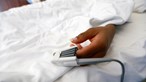 Quase metade dos doentes nos cuidados intensivos devido à Covid-19 em África morre, avança estudo