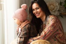 Cláudia Vieira e a filha mais nova Caetana