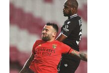 Benfiquista Otamendi e Estupiñan