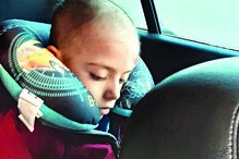 Cristiano Ronaldo e Gio ajudam menino com cancro