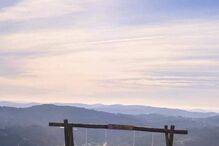 Monte da Senhora da Fé, em Vieira do Minho, já tem um baloiço panorâmico