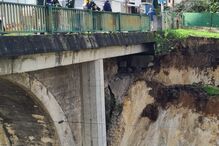 Derrocada de talude corta Linha de Leixões