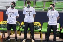 Equipas de andebol do Benfica e Sporting entram em campo a homenagear guarda-redes do FC Porto