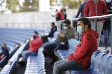 Adeptos voltam a ocupar bancadas no estádio de S. Miguel nos Açores para o primeiro jogo de 2021 com público