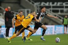 Wolverhampton empata em Newcastle com golo de português Rúben Neves