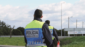 Homem abandona grávida durante fuga à PSP num carro furtado em Vila Nova de Gaia