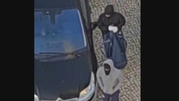 Dois ladrões armados assaltam pastelaria em Almada e roubam mil euros