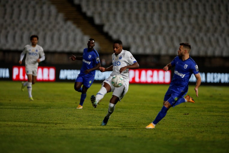 FC Porto e Belenenses SAD empatam a zeros em jogo marcado ...