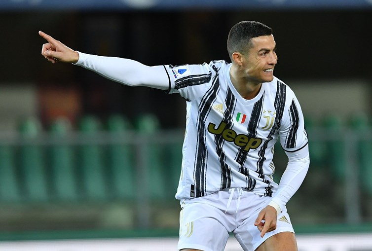 Ronaldo marca no empate da Juventus em casa do Verona