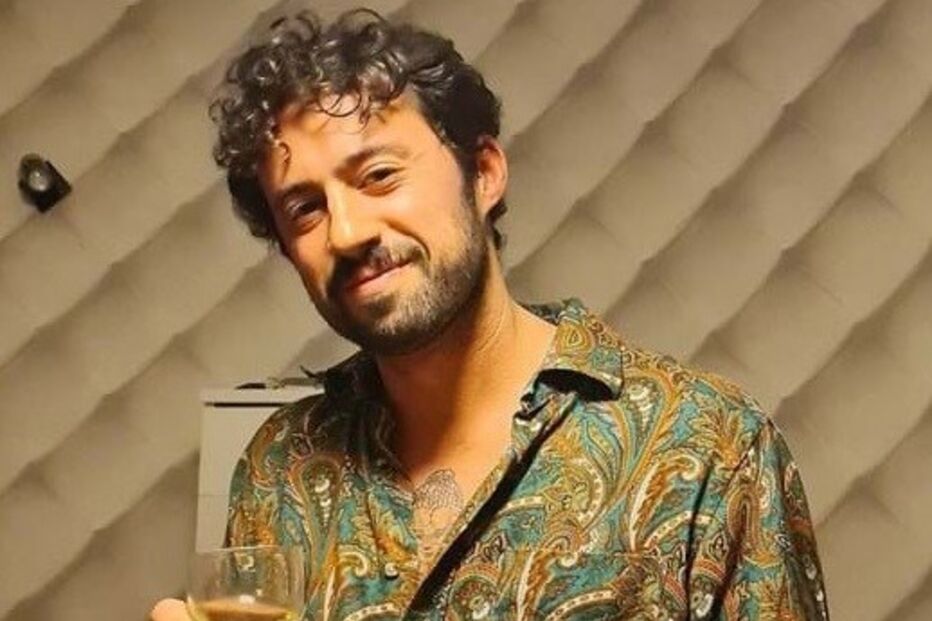 Humorista Diogo Faro acusado de hipocrisia após ser revelada foto da sua festa de passagem de ano