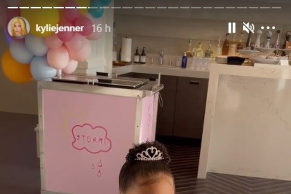Stormi, a filha de Kylie Jenner.jpg