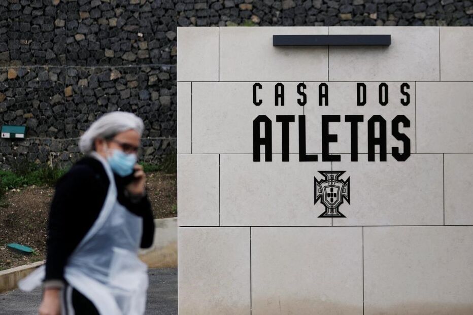 Cidade do futebol transformada em hospital para doentes Covid