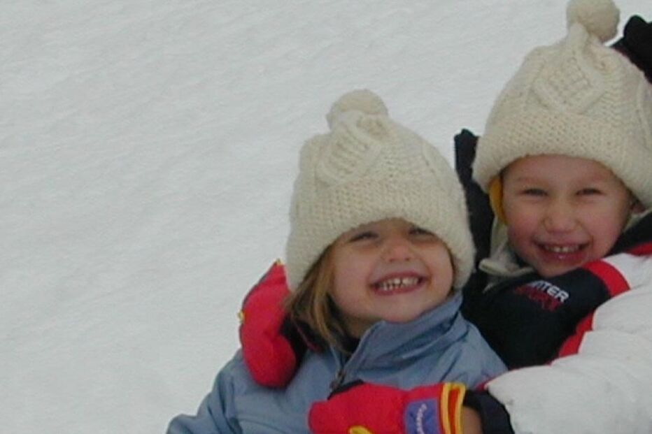 Kelly Bailey e a irmã Madalena