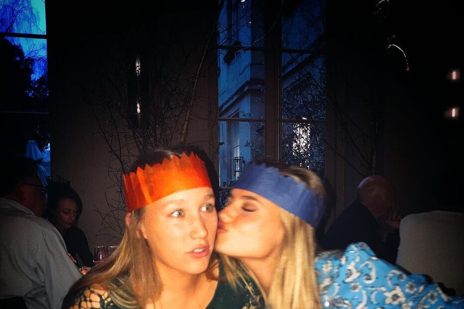 Kelly Bailey e a irmã Madalena