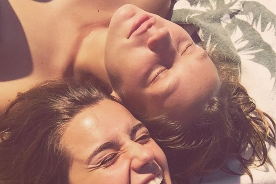 Kelly Bailey e a irmã Madalena