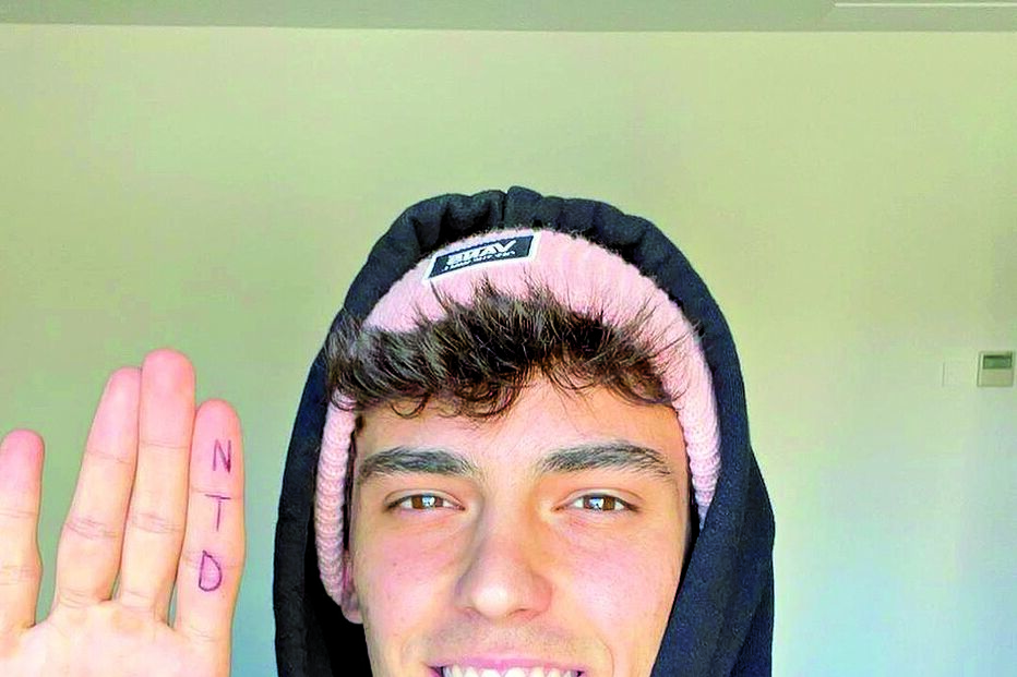 João Félix cumpre isolamento em Madrid