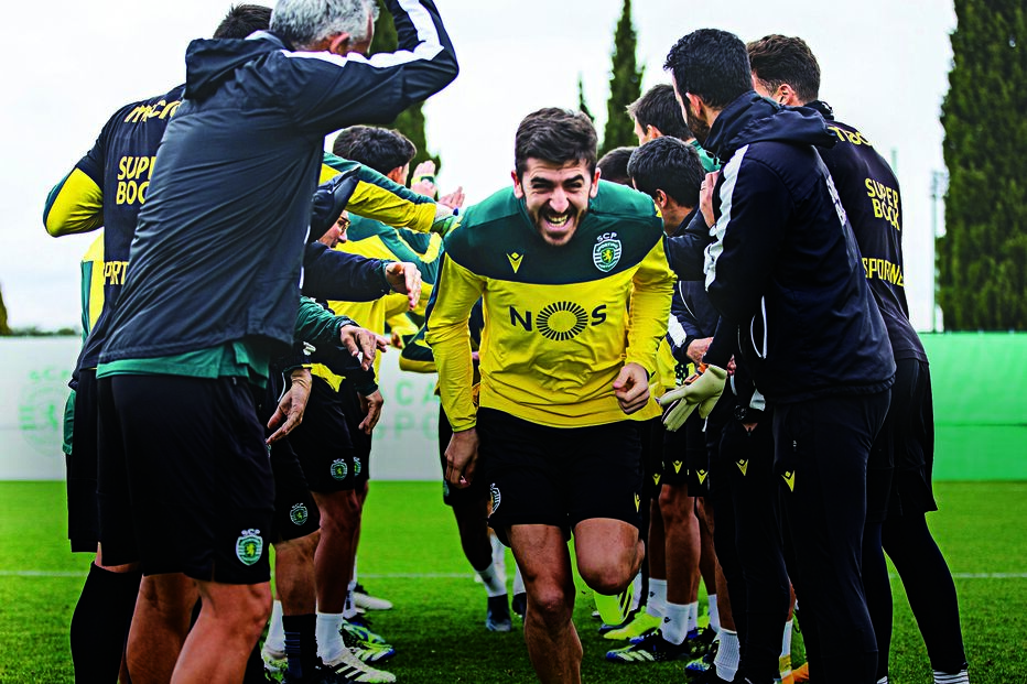 Paulinho,  tal como Matheus  Reis e João Pereira, foram praxados no treino do Sporting e  até Amorim participou