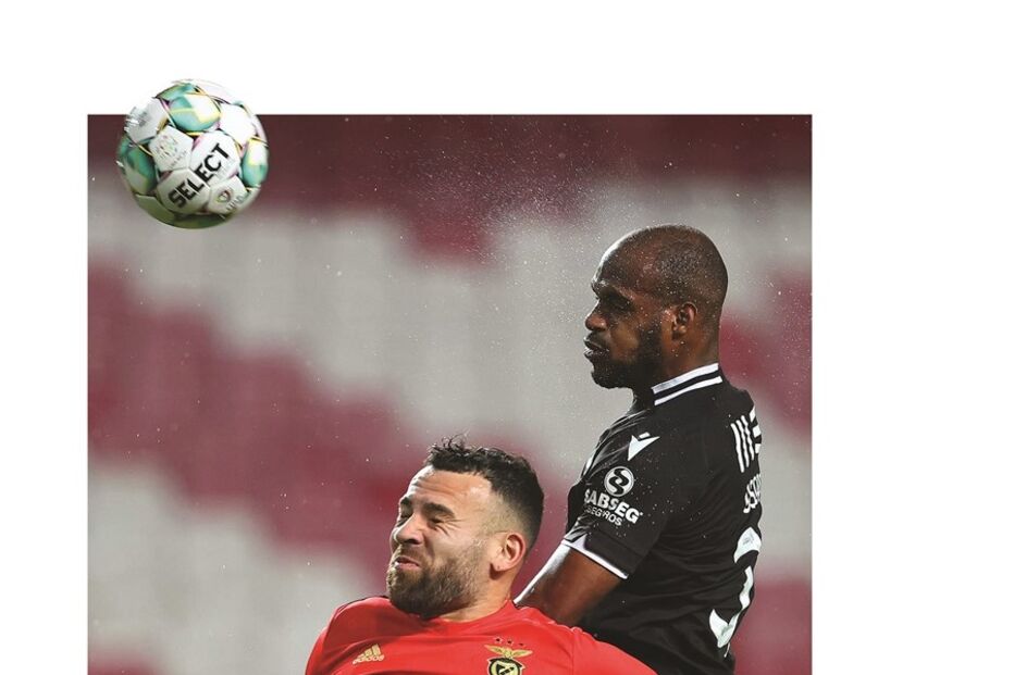 Benfiquista Otamendi e Estupiñan