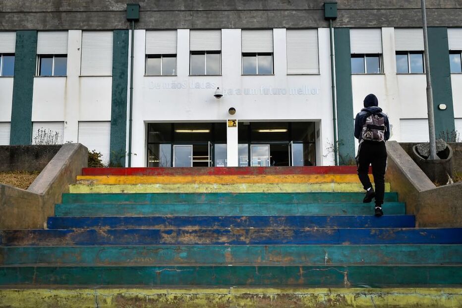 Leandro tem 13 anos e é aluno do oitavo ano no Agrupamento de Escolas de Santa Cruz da Trapa