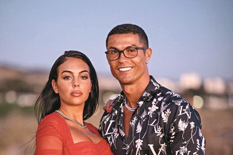 Cristiano Ronaldo e Gio ajudam menino com cancro
